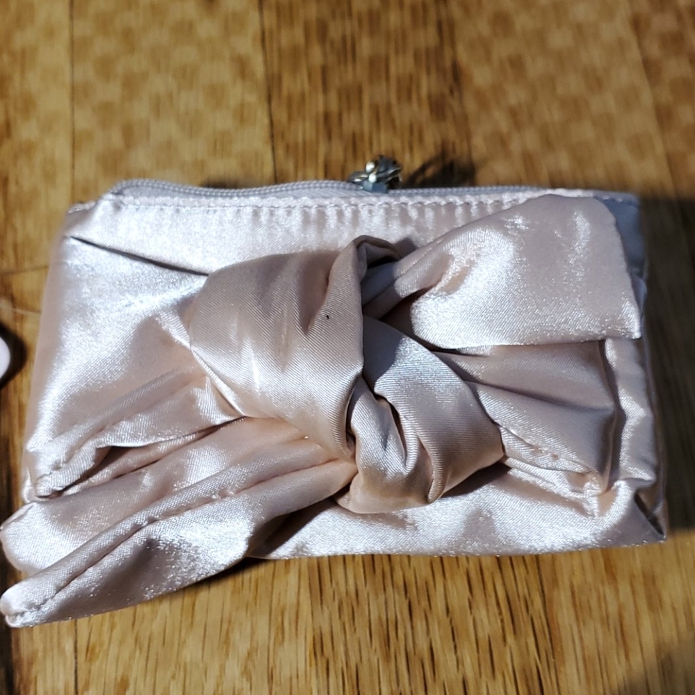 Wristlet